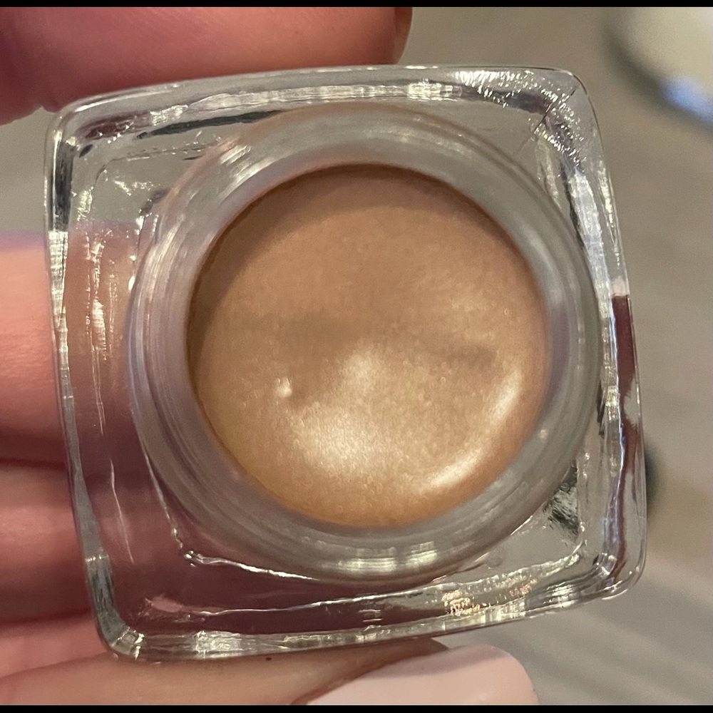 BOBBI BROWN Long Wear Cream Shadow #33 NUDE BEACH - .12ox/3.5g- NEW IN BOX